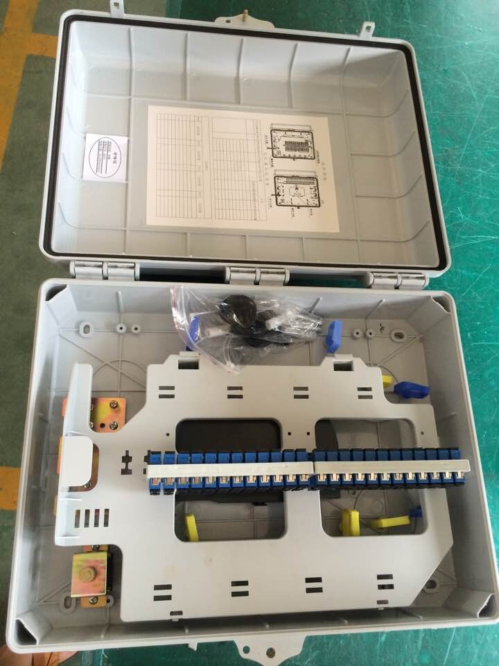 供应成都市光纤入户工程48芯塑料光纤分纤箱 插片/盒式  48芯光纤入户分纤箱  光缆分纤箱