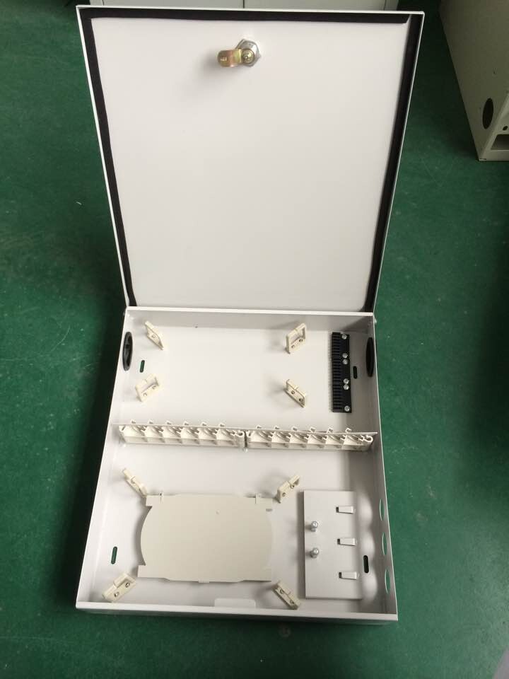 供应湖北通信工程72芯光纤分纤箱 冷轧板材质  72芯光纤入户分纤箱  光缆分纤箱  光纤分线箱
