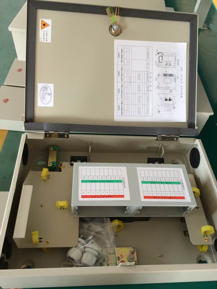 供应湖北通信工程32芯光分路器箱 SMC冷轧板材质  光纤分纤箱  光分路器分纤箱  32芯光分路器分纤箱