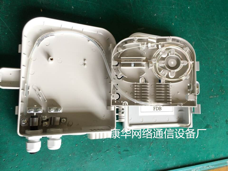 供应成都市光纤入户工程24芯塑料光纤分纤箱 插片/盒式  24芯光纤入户分纤箱  光缆分纤箱