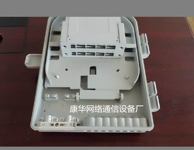 供应成都市光纤入户工程36芯塑料光纤分纤箱 插片/盒式  36芯光纤入户分纤箱  光缆分纤箱