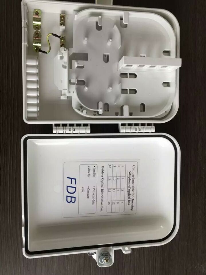 供应12芯塑料光纤分纤箱 法兰机架式  光纤分线箱