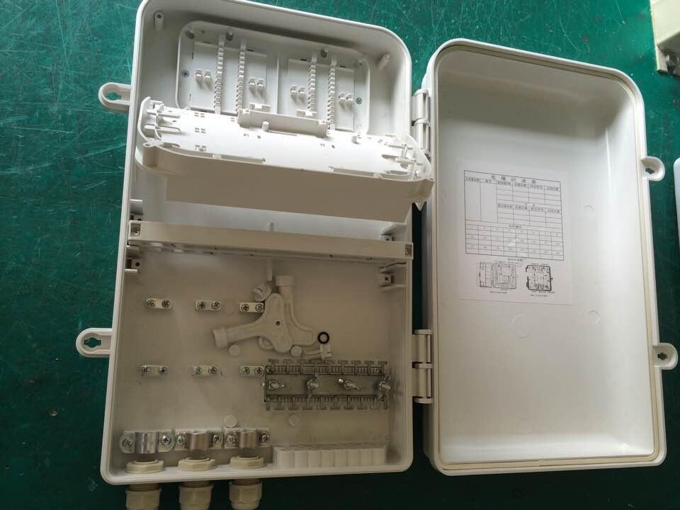 供应呼和浩特12芯塑料光纤分纤箱 法兰机架式  12芯光纤入户分纤箱  光缆分纤箱