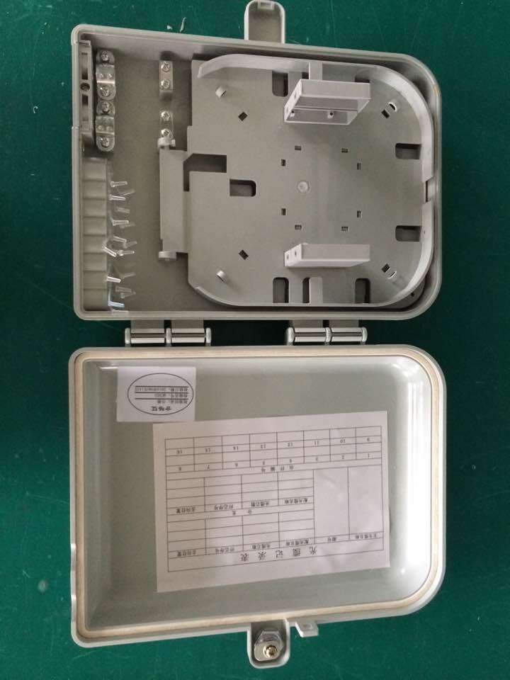 供应内蒙古12芯塑料光纤分纤箱 法兰机架式  12芯光纤入户分纤箱