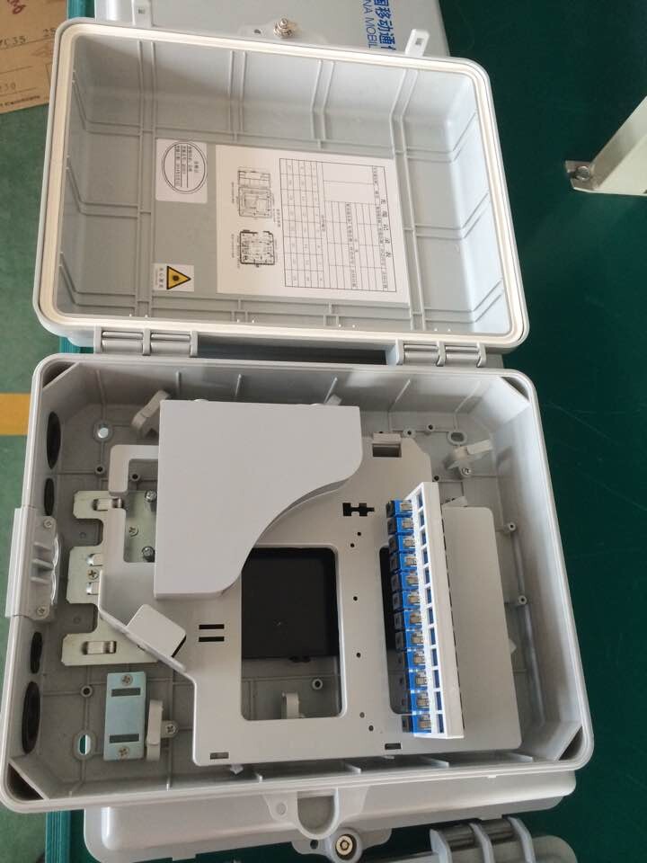 供应内蒙古24芯塑料光纤分纤箱 法兰机架式  24芯光纤入户分纤箱