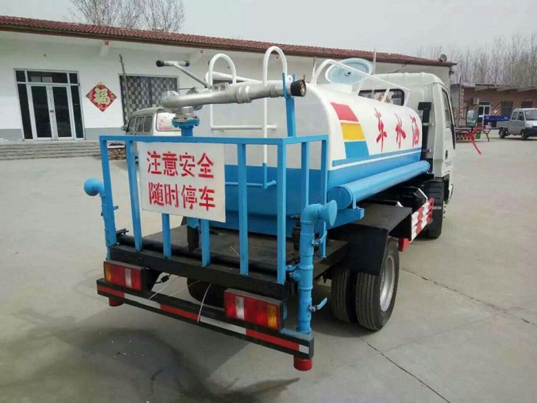 新疆维吾尔乌鲁木齐3吨吸粪车出厂价格