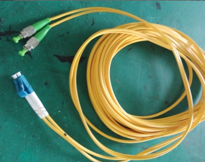 供应箱体附件 光纤开剥工具 光缆保护盒 光纤入户箱  一体化法兰盘  光纤适配器  光纤终端盒