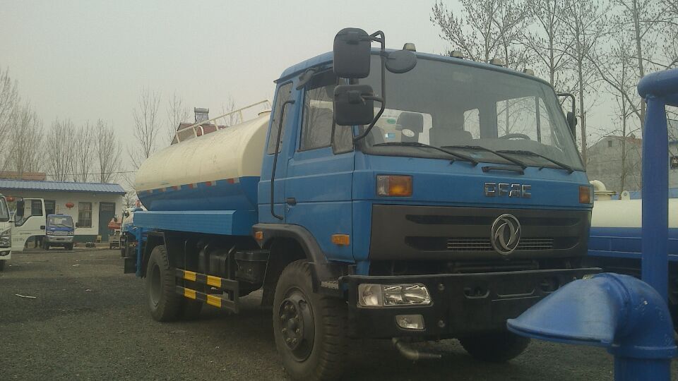 东风10立方洒水车 东风145洒水车 多功能抑尘车  雾炮车