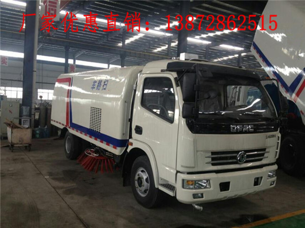 东风6吨扫路车