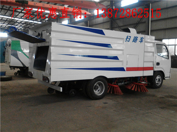 东风6吨扫路车