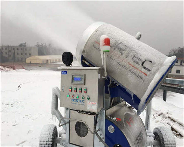 滑雪場造雪機構(gòu)造介紹 人工造雪機優(yōu)勢