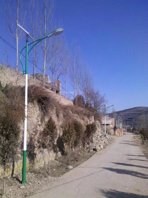 南阳太阳能路灯厂家/太阳能路灯价格