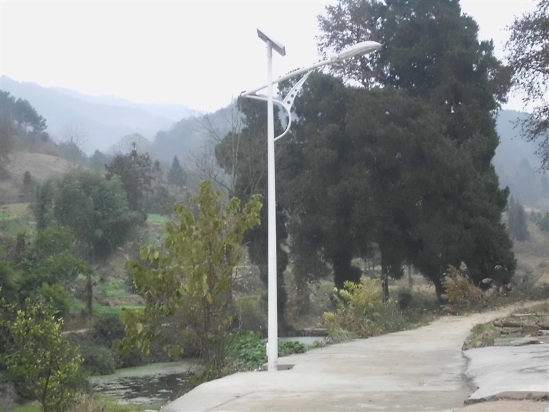 黄山太阳能路灯厂家/太阳能路灯价格