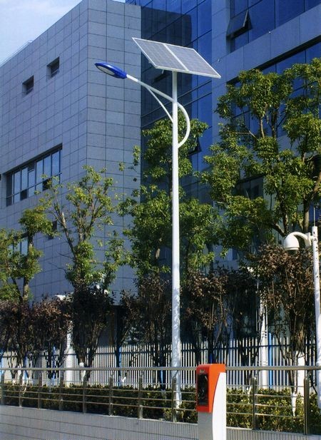 滁州太阳能路灯厂家/太阳能路灯价格