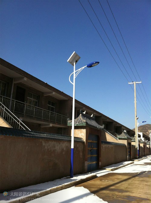 襄阳太阳能路灯厂家/太阳能路灯价格