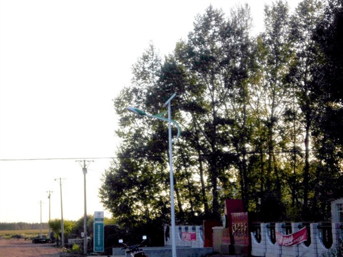襄阳太阳能路灯厂家/太阳能路灯价格