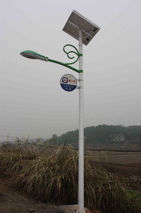 孝感太阳能路灯厂家/太阳能路灯价格
