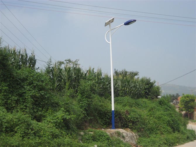 宜昌太阳能路灯厂家/太阳能路灯价格