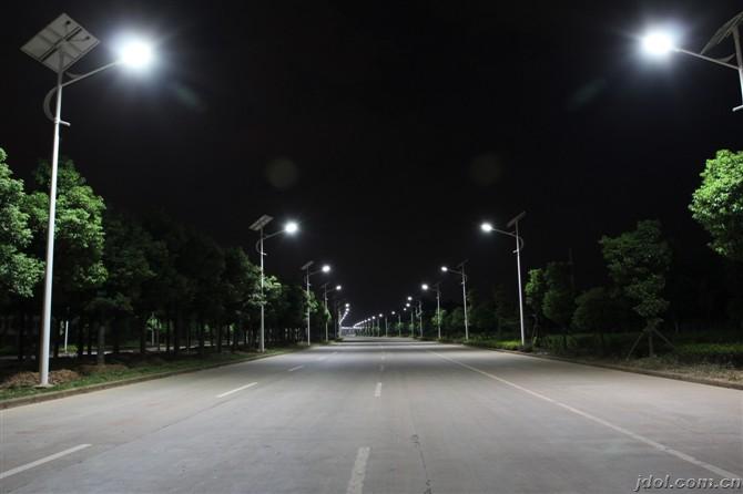 阜阳太阳能路灯厂家/太阳能路灯价格