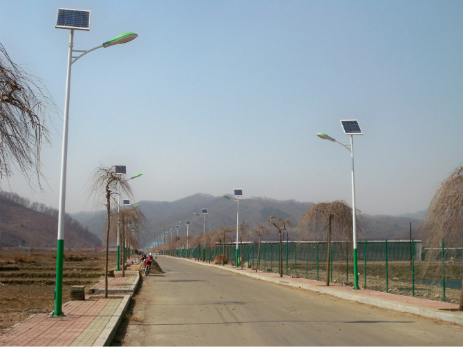 临汾太阳能路灯厂家/太阳能路灯价格