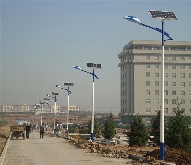 武汉太阳能路灯厂家/太阳能路灯价格