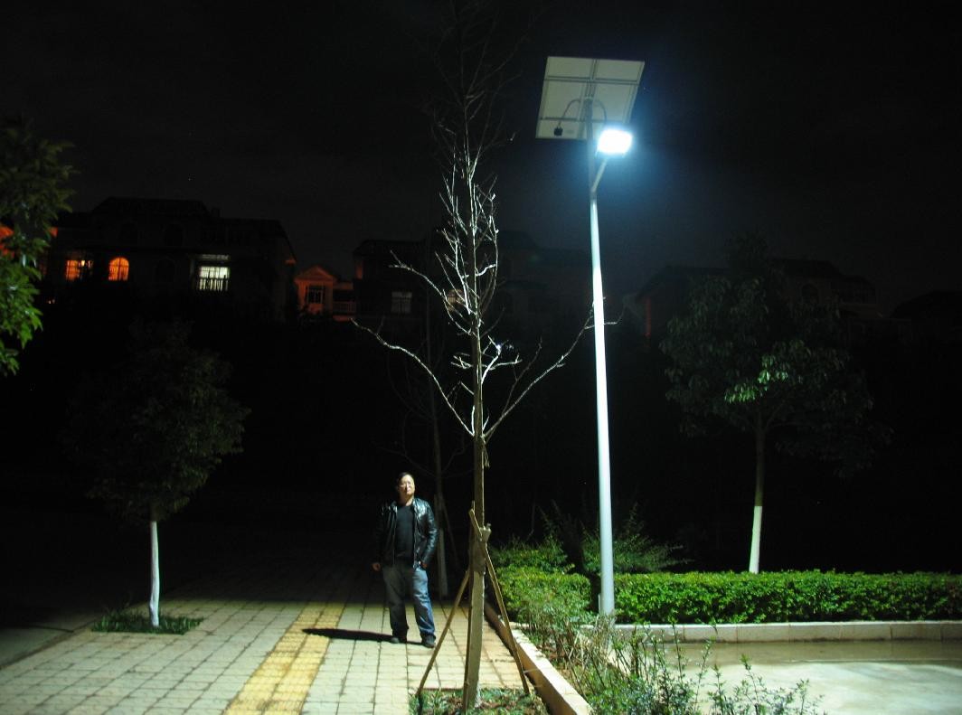 阜阳太阳能路灯厂家/太阳能路灯价格