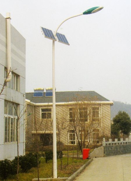 咸宁太阳能路灯厂家/太阳能路灯价格