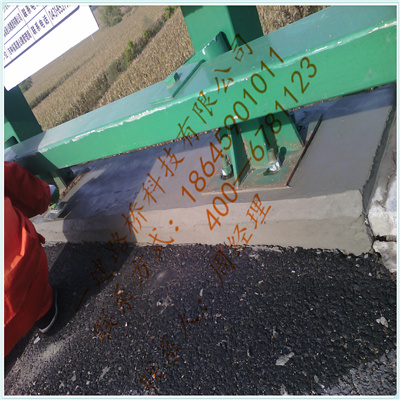 混凝土路面起砂修补方案  水泥路面修补料  混凝土路面修补料  道路修补料