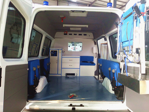 金杯救护车价格,120救护车出车价格,江铃全顺运输型救护车