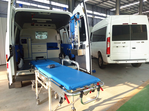 120救护车图片,福田G7救护车