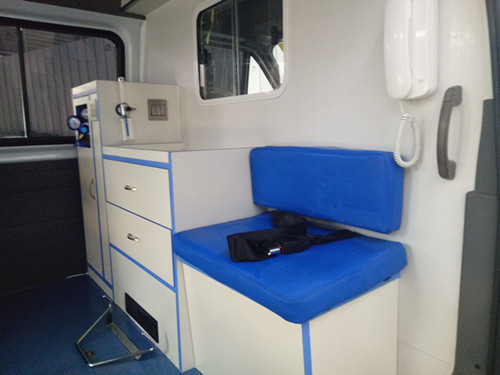 120救护车图片,福田G7救护车