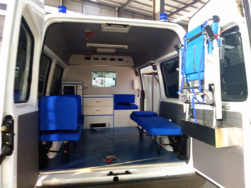 120救护车图片,福田G7救护车