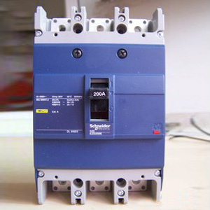 EZD-400/3P塑壳断路器批发价格