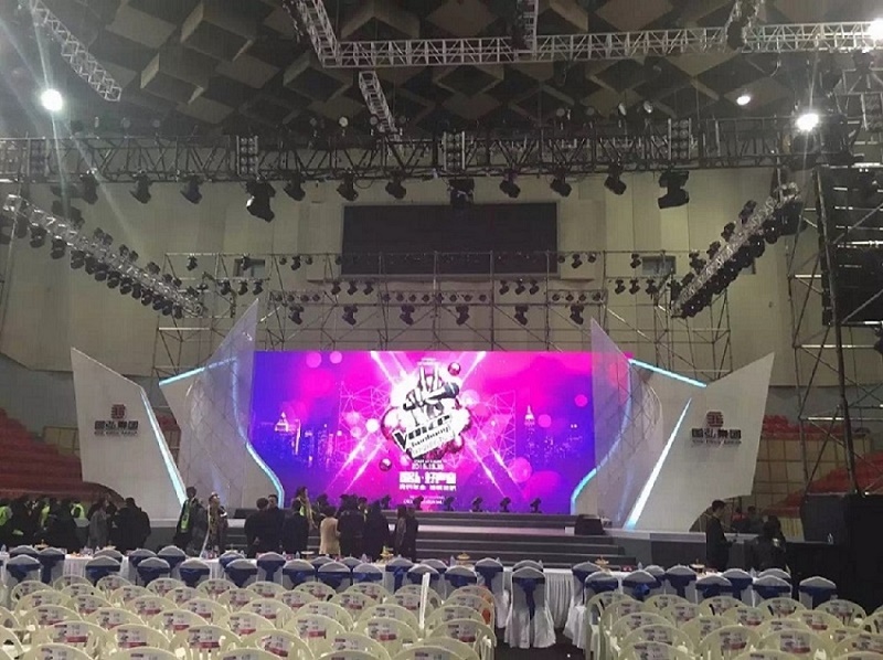 上海年会LED大屏租赁 灯光雷亚架搭建公司  灯光设备租赁