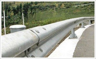 防撞设施-供应高速公路护栏板专用连接螺栓  波形护栏板螺丝  AB防盗防松螺母  防阻块