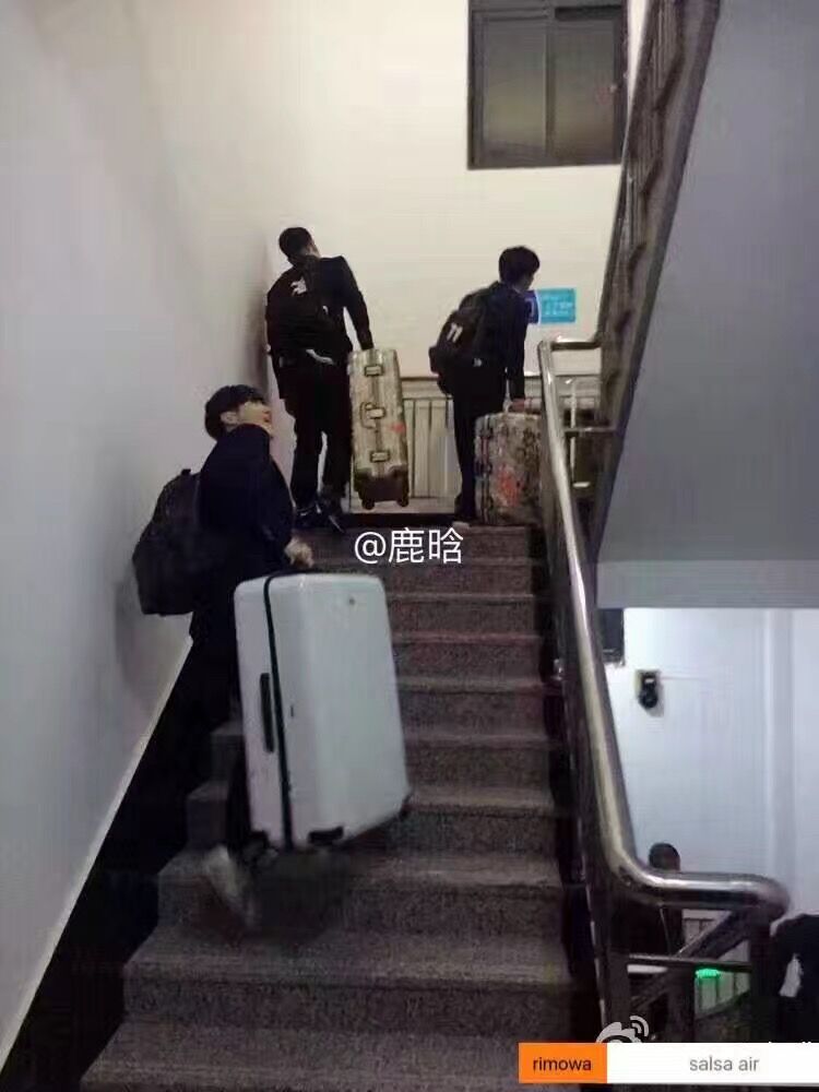 众多明星的宠儿吴亦凡、黄晓明同款  拉杆箱