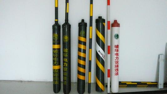 红白相间警示管 警示管颜色 警示管长度 厂家&nbsp;&nbsp;电力拉线护套&nbsp;&nbsp;红白相间拉线护套&nbsp;&nbsp;国道警示管