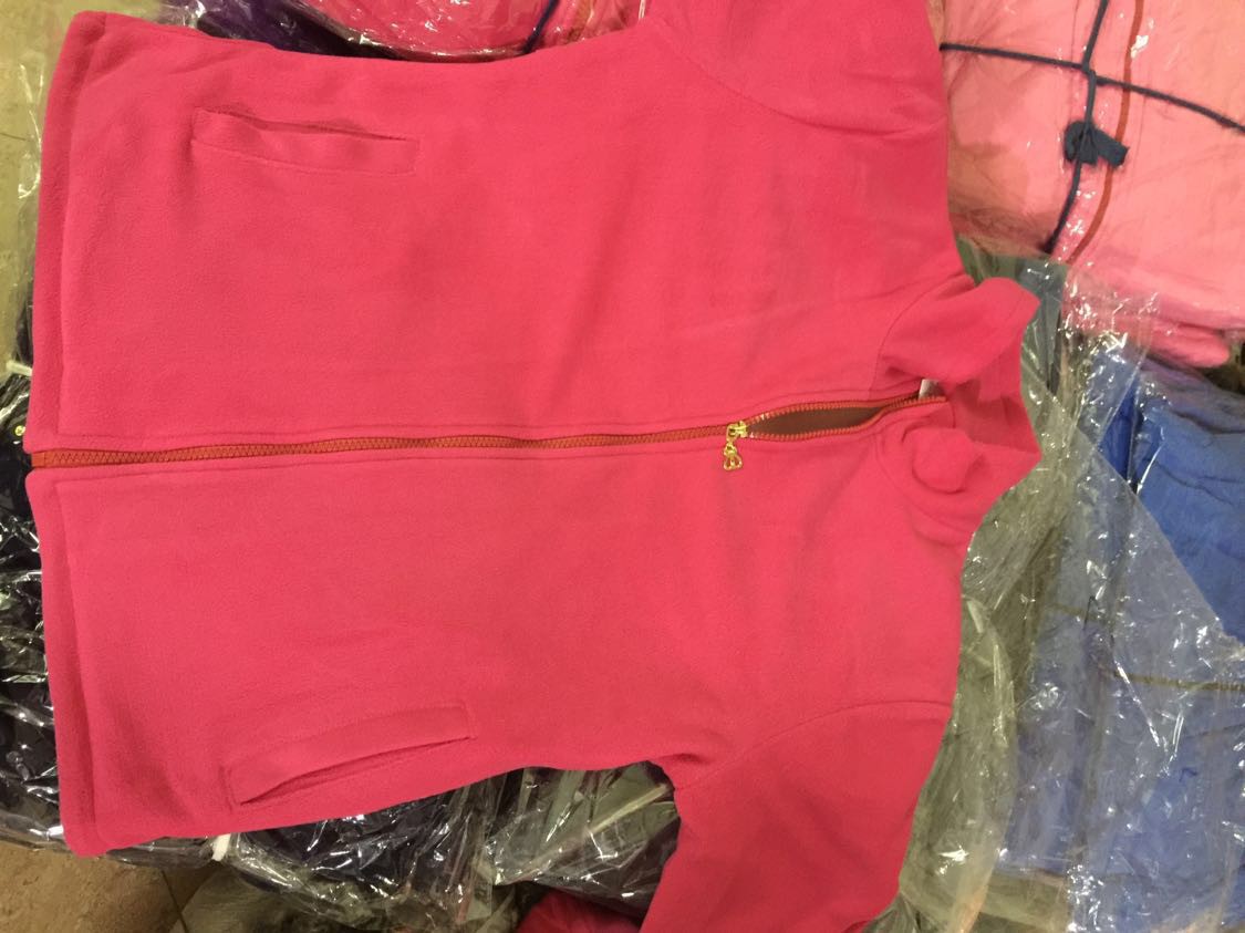 清远39元抓绒服外套  厂家价格