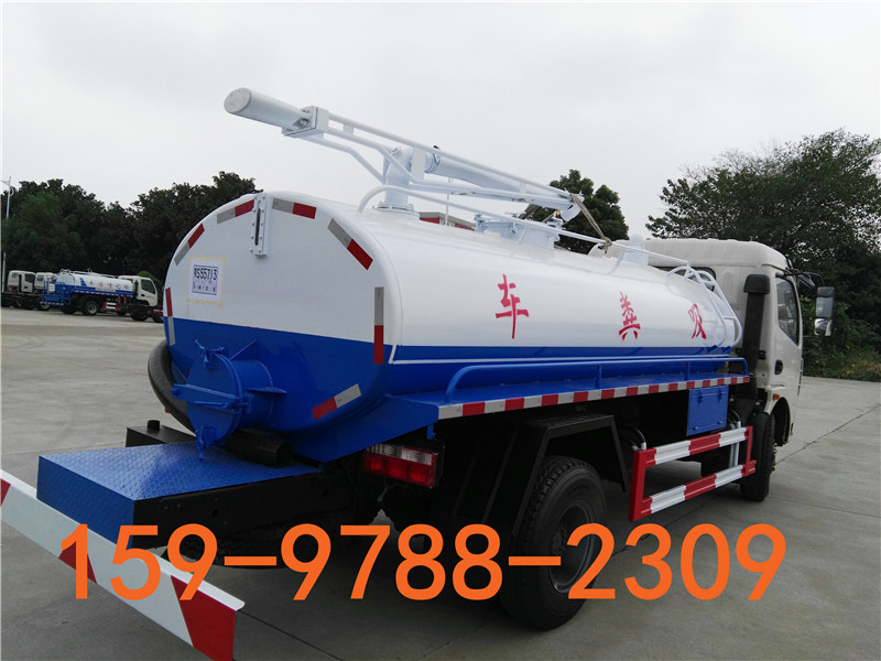 远销国内外好评度高的东风多利卡吸粪车  远销国外的吸粪车  好评度高的吸粪车  东风牌吸粪车