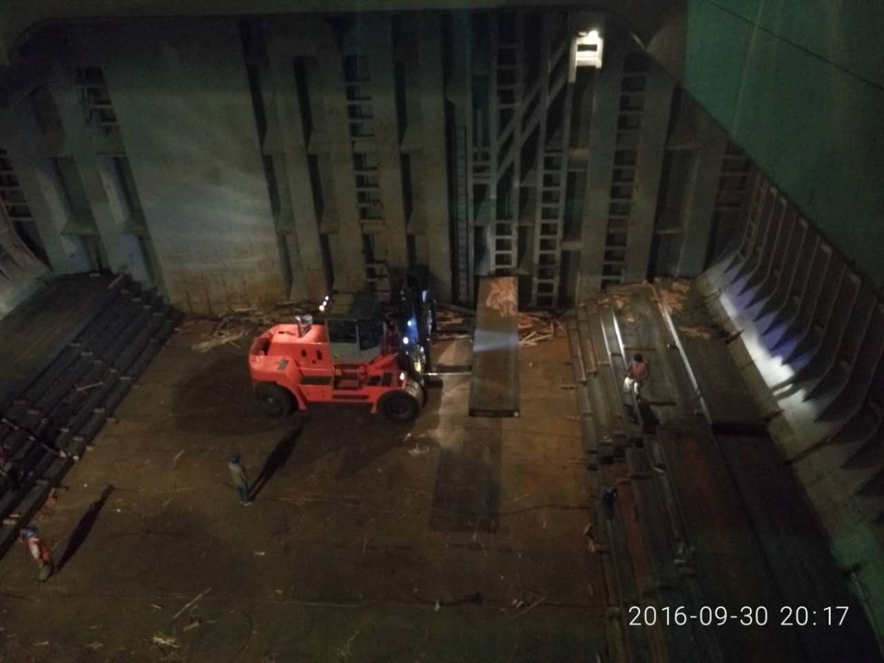 25吨钢铁叉车 25吨钢材叉车 25吨钢卷叉车 厂家