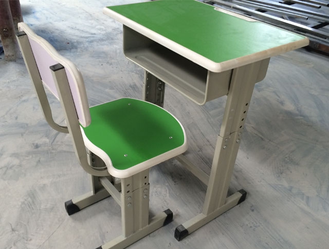 学生升降课桌椅厂家价格