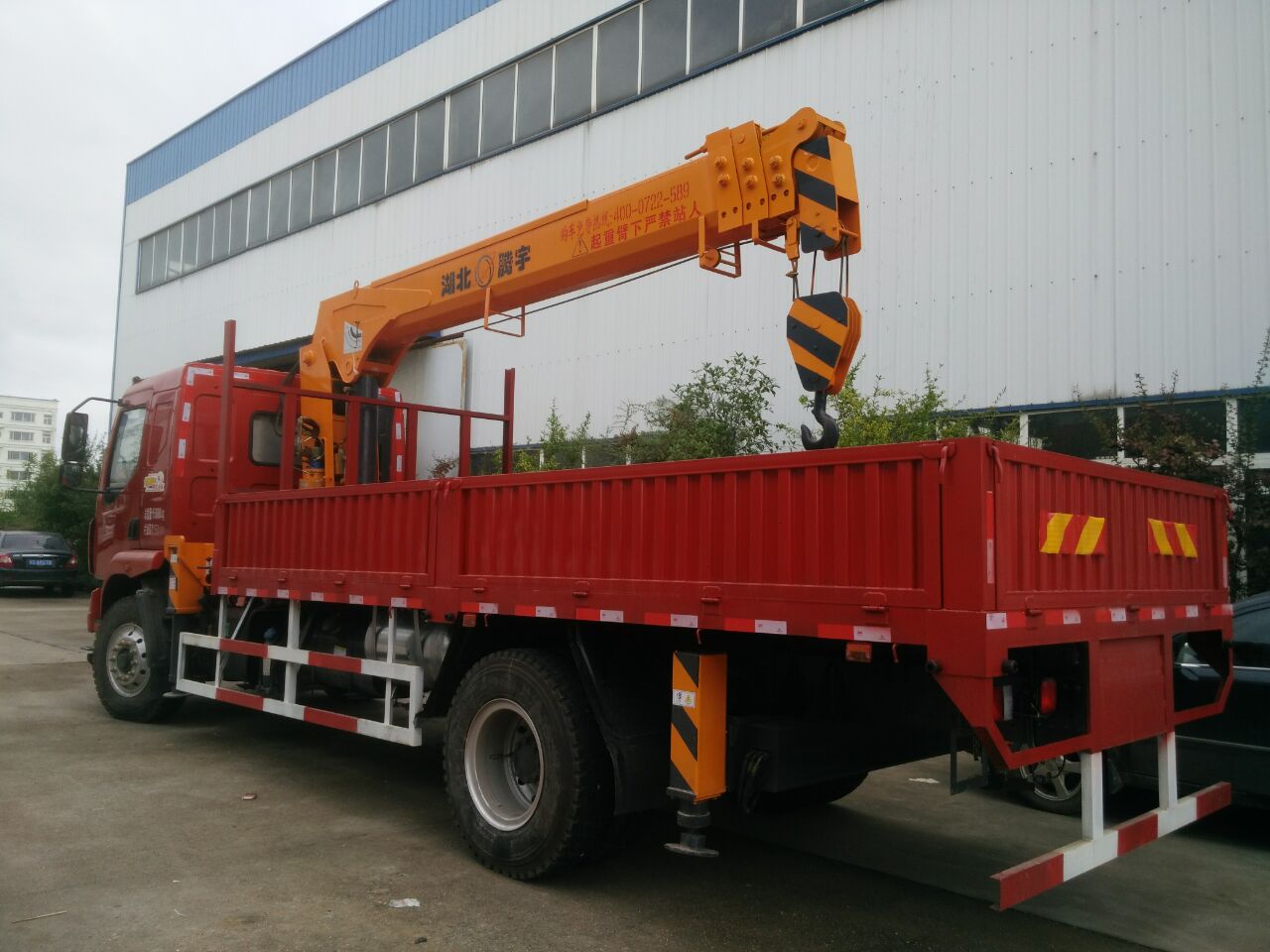 国四 随车起重运输车  平板带吊运输车  随车吊  徐工随车吊