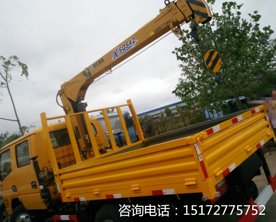 东风随车吊｜ 徐工起重运输车 ｜价格  平板吊带运输车  徐工随车吊