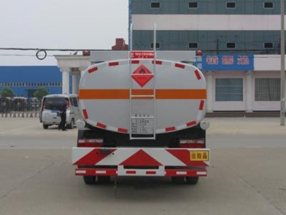 加油车  油罐车  运油车  危险品运输车