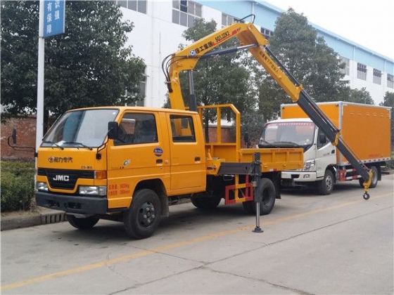 江铃双排座随车吊（蓝牌）  蓝牌随车吊  小型吊车  徐工吊车