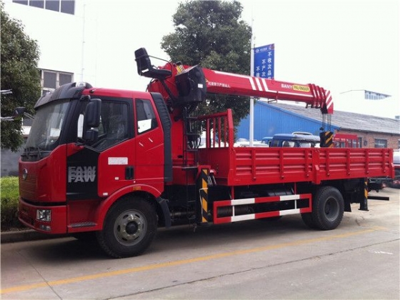 进口8吨随车吊  自备吊  小型吊车  品牌吊车