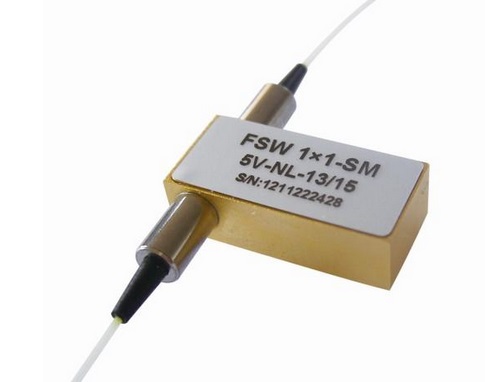 灿辉光开关生产商供应1X1光开关  机械式光开关  机架式光开关