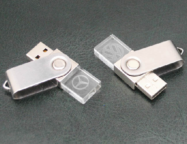 3D内雕发光水晶旋转U盘礼品梦幻来袭