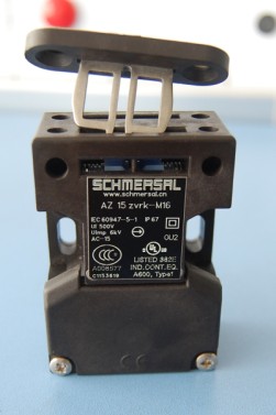 供应AZ15ZVRK-M16施迈赛开关SCHMERSAL  无锡代理