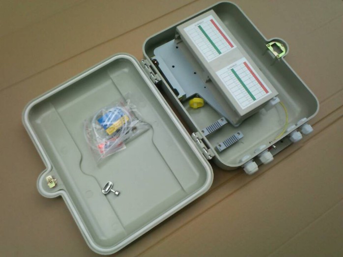 1分32分光箱 光分路器箱 SMC  光纤分纤箱  楼道箱